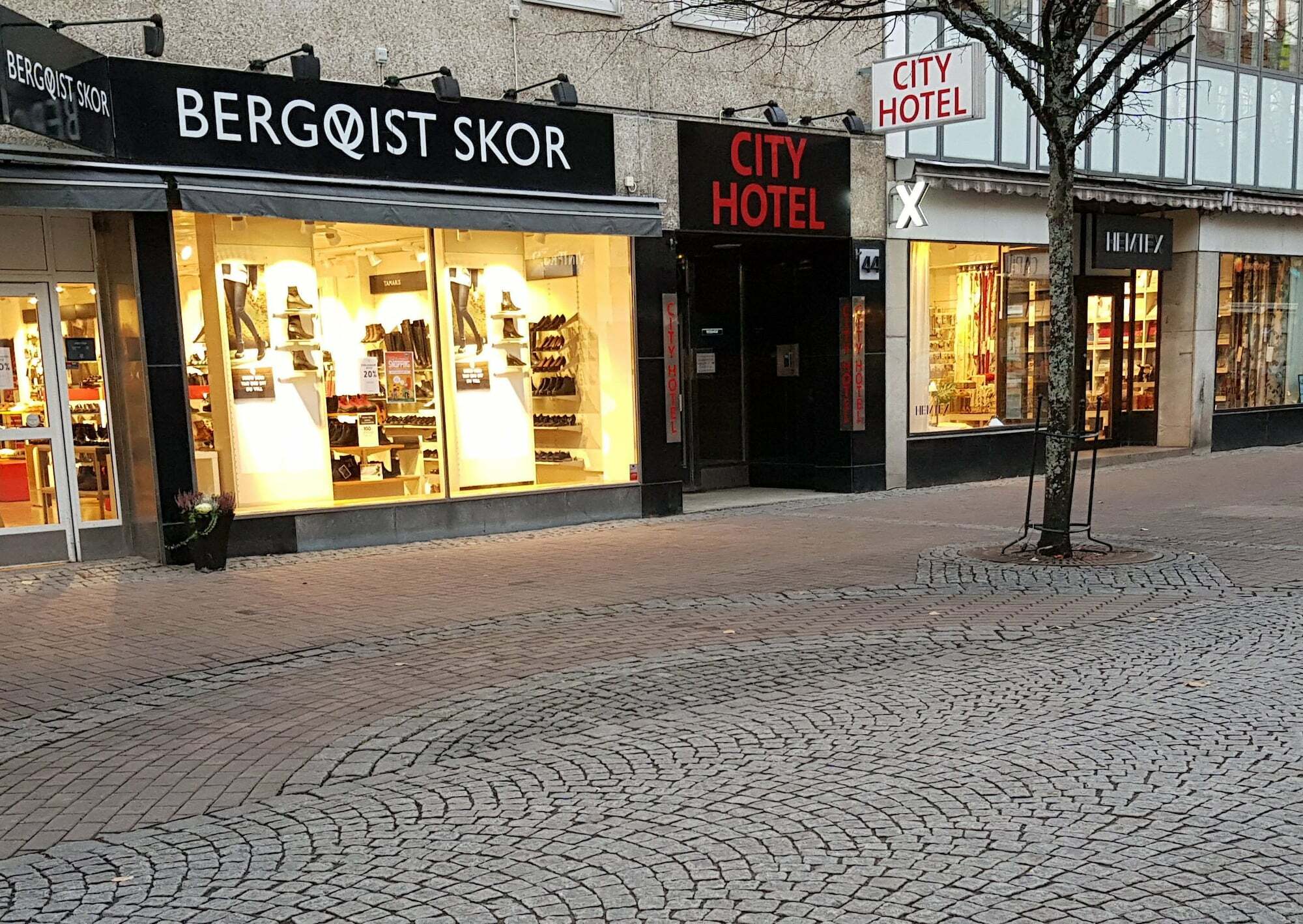 City Hotel Kristinehamn Extérieur photo